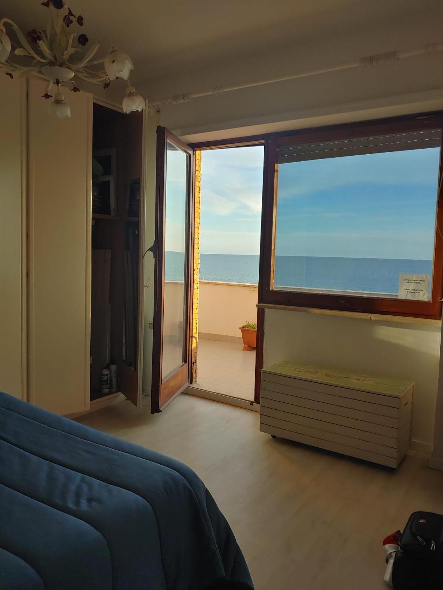 Ostia Attico Fronte Mare公寓 外观 照片